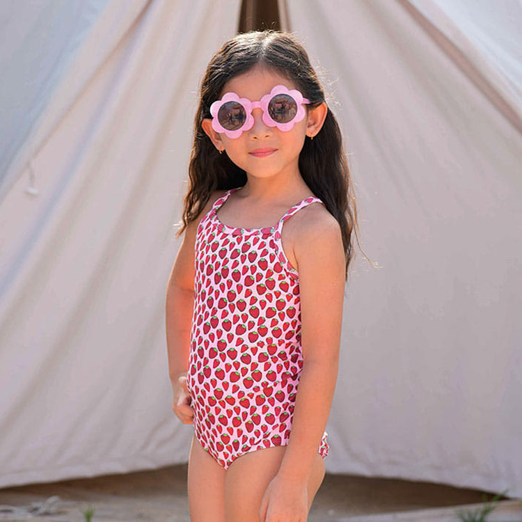 LEMANGO Kids Very Berry Strawberry Veil Rose Open Back Swimsuit Veiled Rose [LSGON10002268 Girls] 디테일