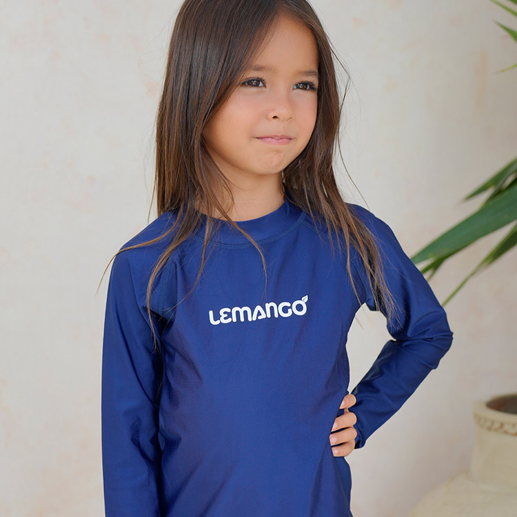 LEMANGO Kids Basic Logo Unisex Rash Guard Navy [LSKRG10053387] 디테일