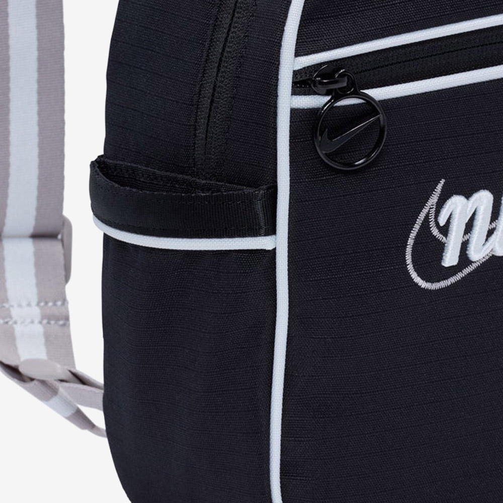 NIKE Futura Sportswear 365 Mini Backpack Black White [FQ5559-011 Bag] 디테일