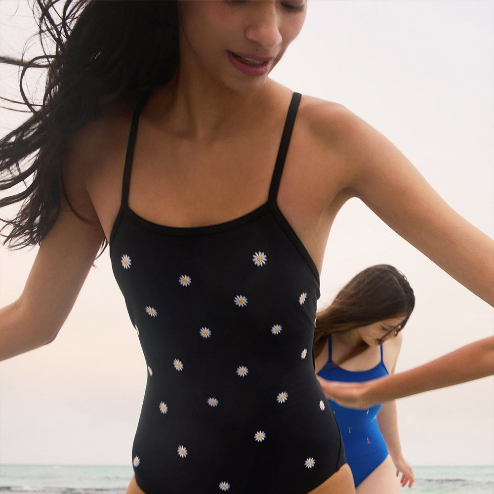 HOOG RELOAD perfume Low Double Strap X-Back Swimsuit Daisy Black [WRT2846 Women's] 디테일