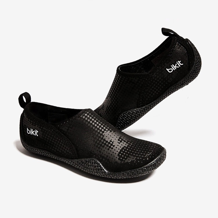 Logo Detail Basic Water Shoes Black