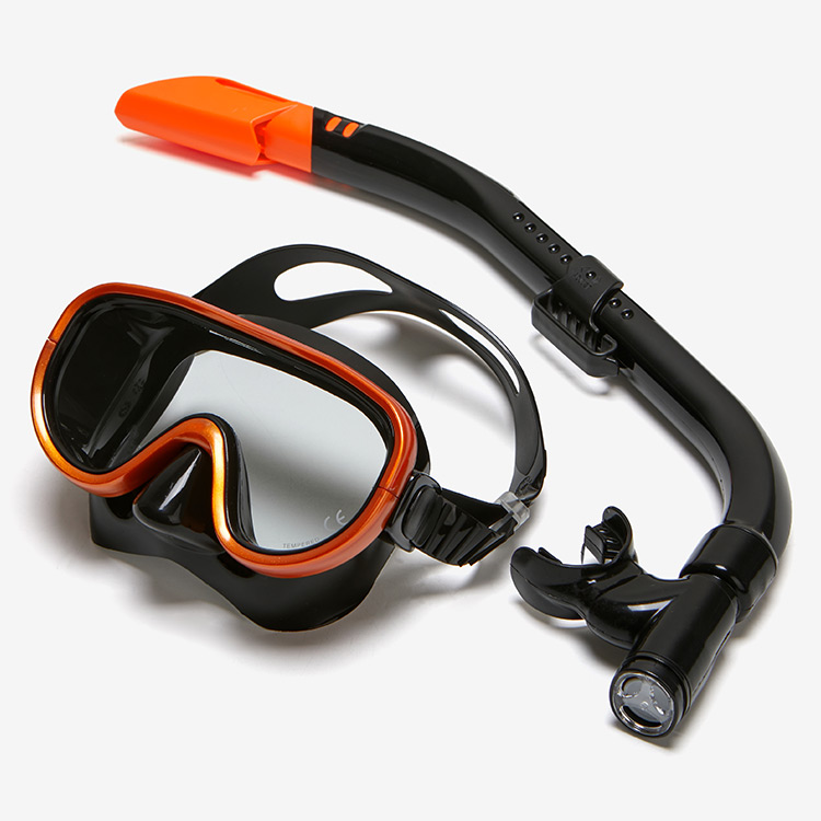 Leaf Tours New Snorkel Set Black Orange